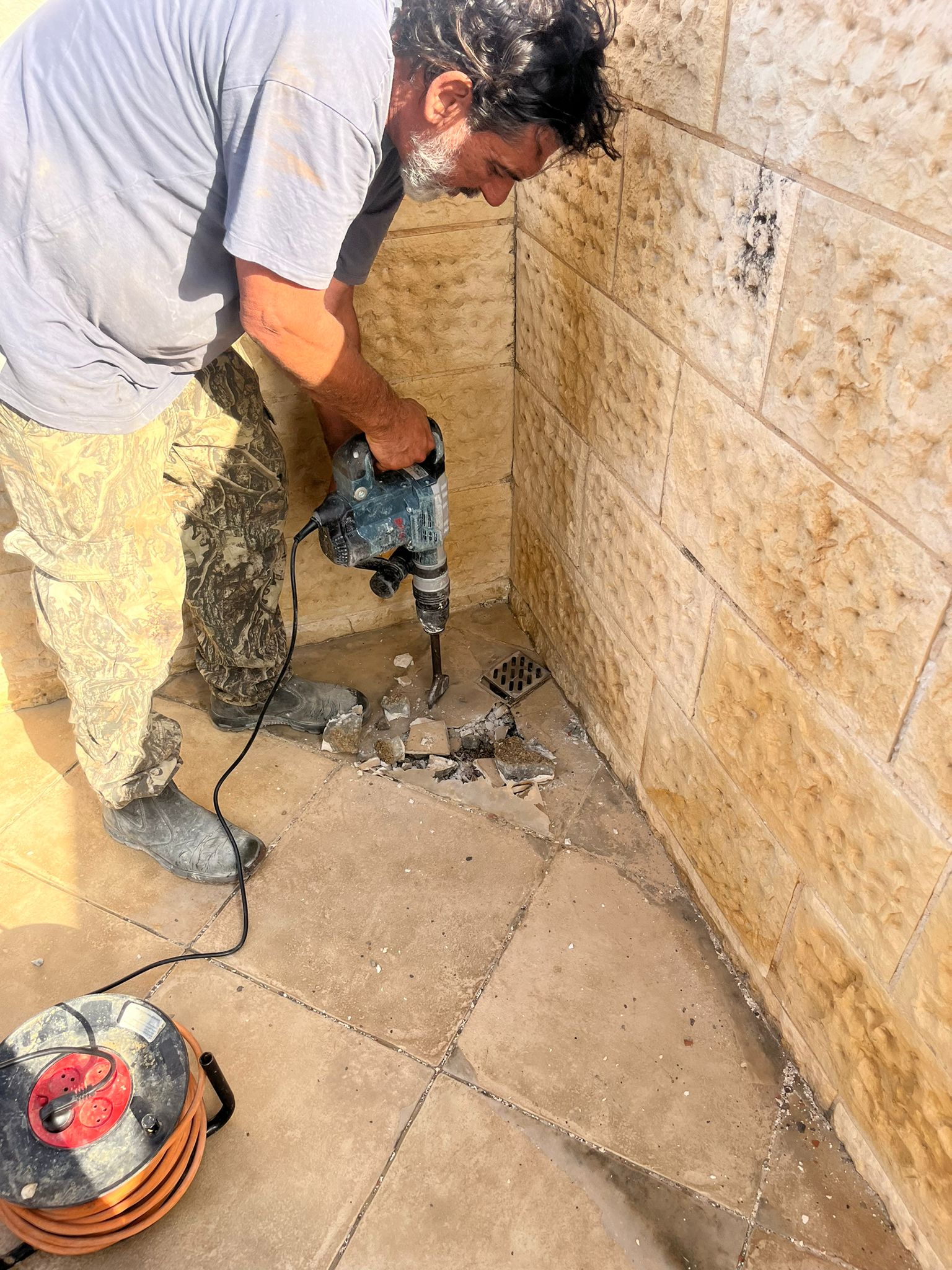 תיקון מרזב נוזל